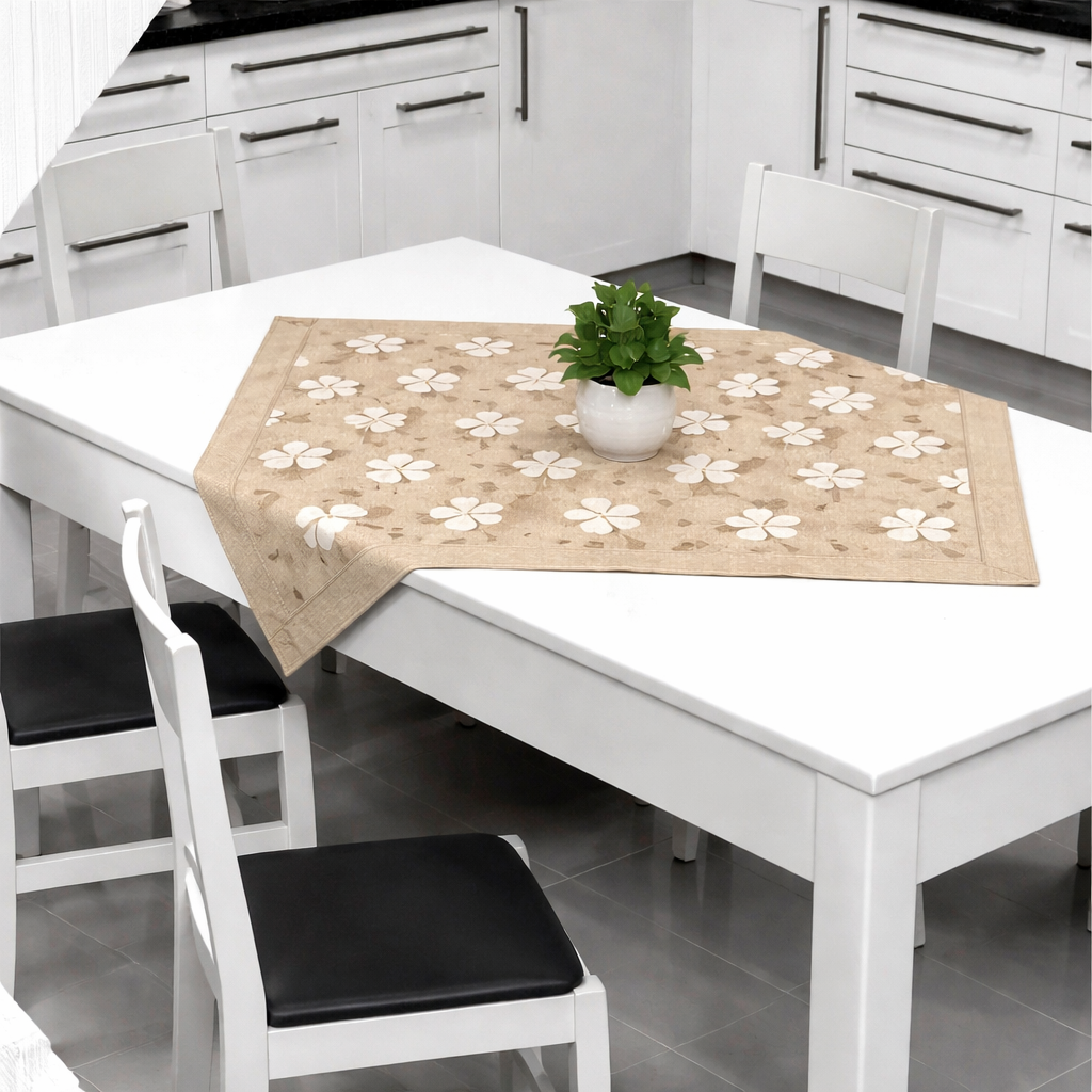Centrotavola Quadrato Nausikaa Lory – 90x90 Cm, Colore Panna, 100% Poliestere