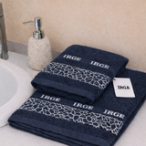 Couple de serviettes de visage + Guest Irge en éponge, différentes couleurs - fabriquée en Italie